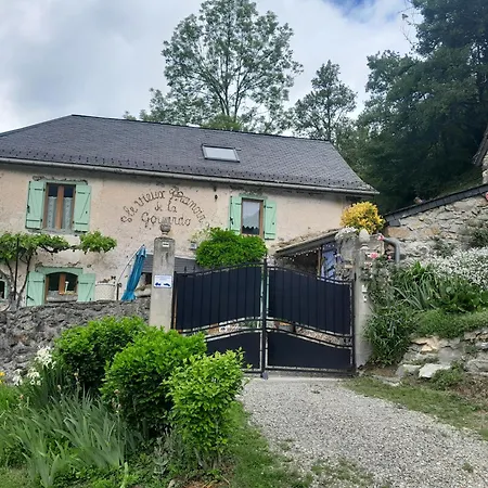Tatil Evi Le Vieux Vieux Manoir De La Guardo Face Au Mont Valier