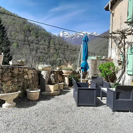 Tatil Evi Le Vieux Vieux Manoir De La Guardo Face Au Mont Valier Seix