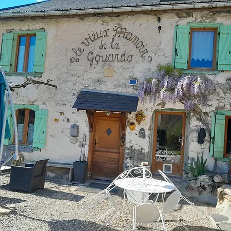 Le Vieux Vieux Manoir De La Guardo Face Au Mont Valier